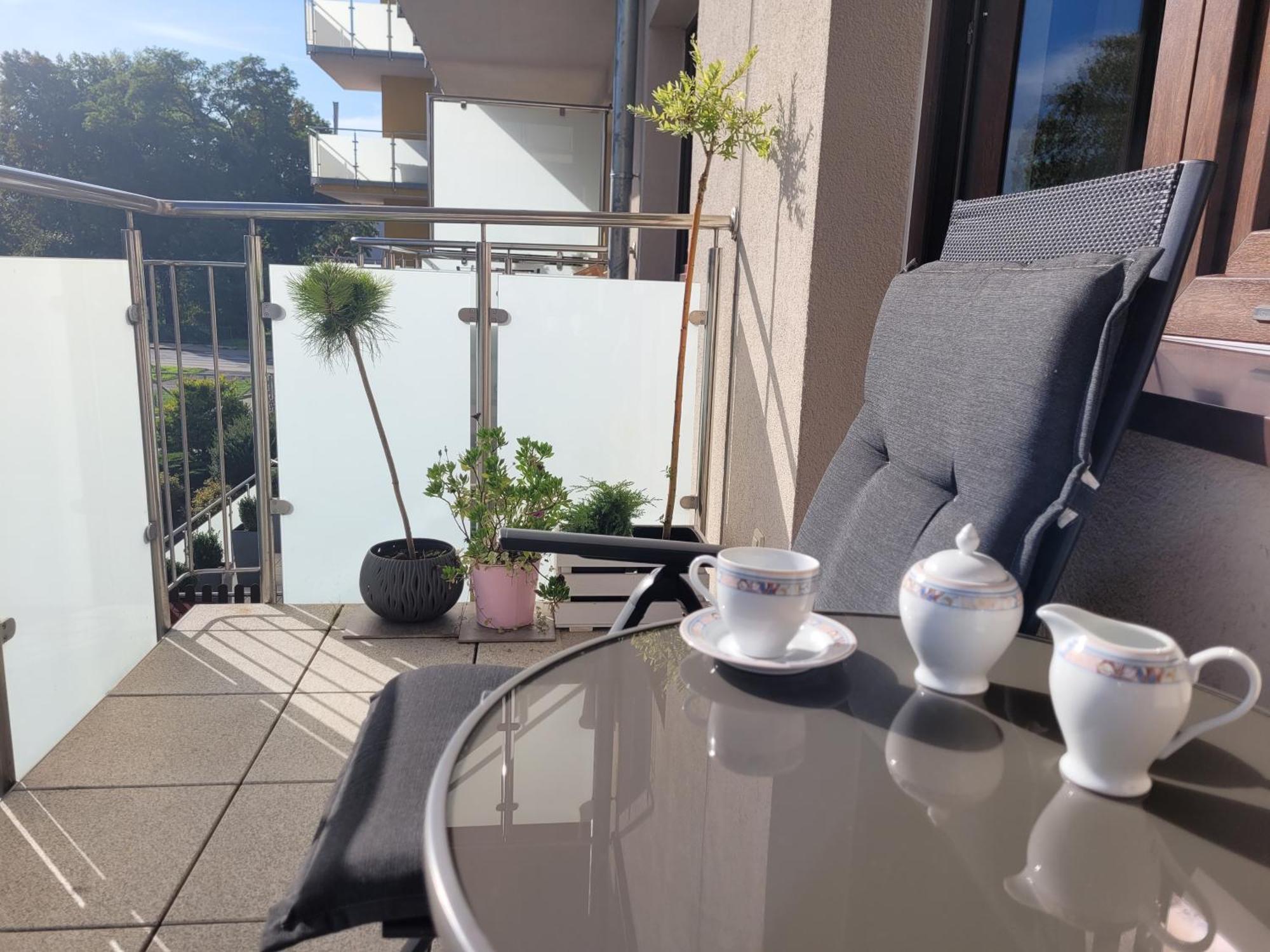 Apartament Lilla Jelenia Góra Buitenkant foto