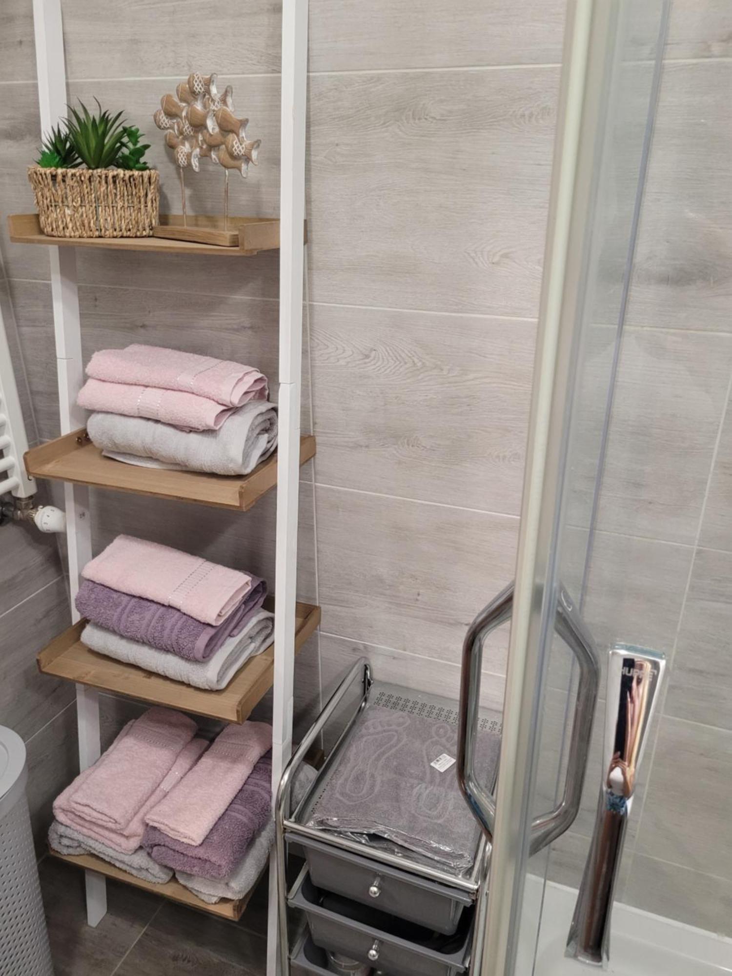 Apartament Lilla Jelenia Góra Buitenkant foto